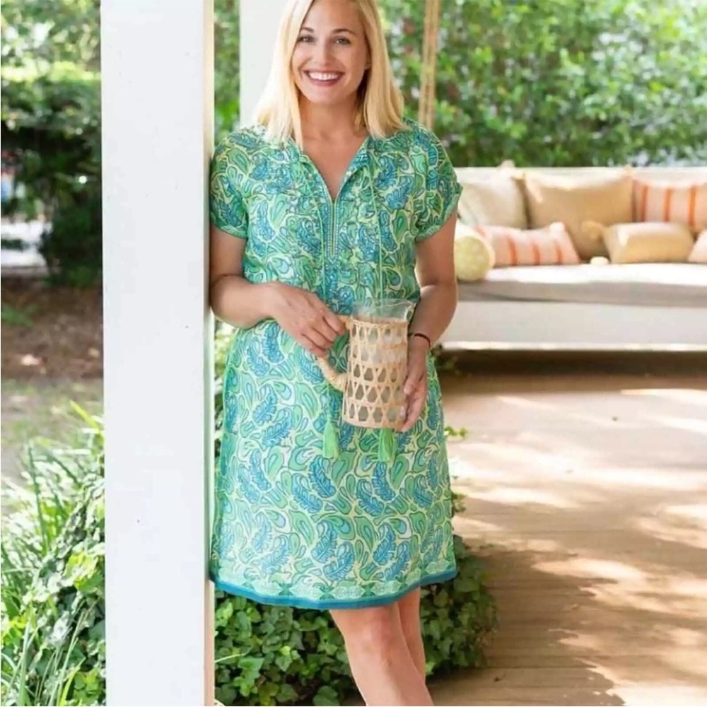 Bella Tu, size M, Green and Bluefloral dress with sequin embellishments